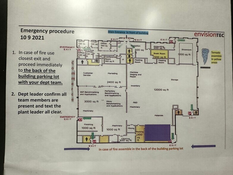 More Photos Of 15162 S Commerce Dr, Dearborn Research And Development For Sale