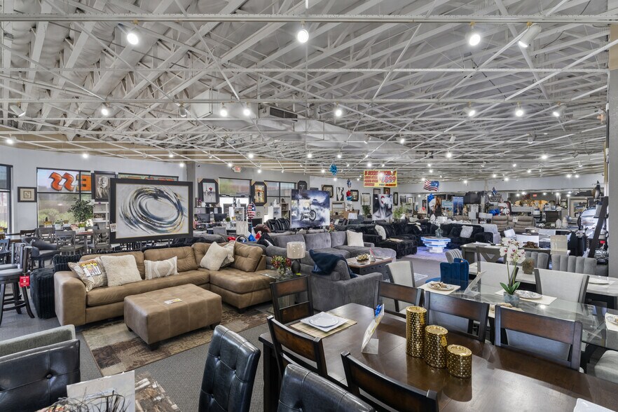More Photos Of , Las Vegas General Retail For Sale