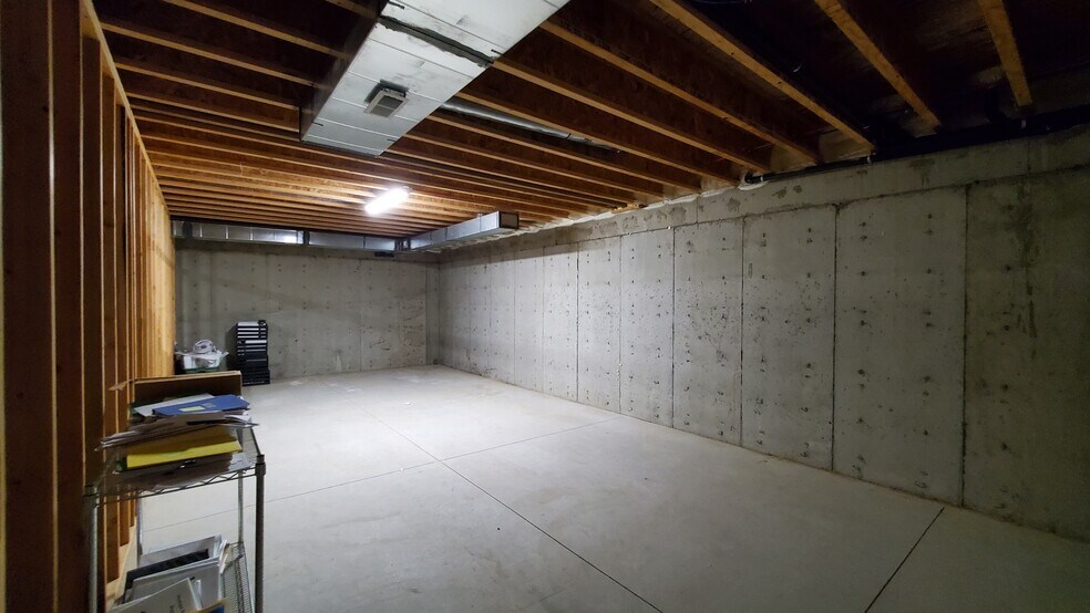 More Photos Of 15223 N Government Way, Hayden Warehouse For Sale