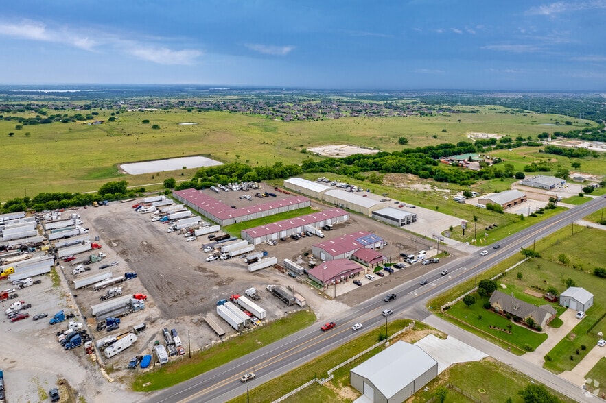 More Photos Of 12509 N Saginaw Blvd, Fort Worth Unknown For Lease