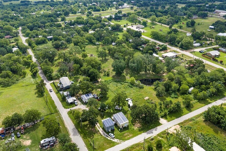 More Photos Of TBD Belton Street, McDade Land For Sale