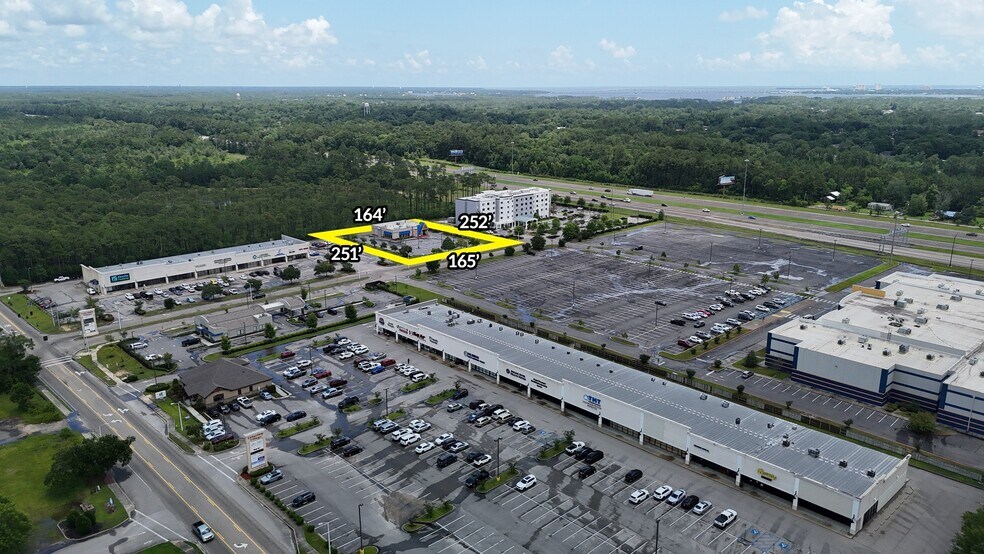 More Photos Of 11475 Cinema Dr, Diberville Restaurant For Sale