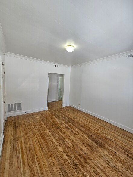 More Photos Of 1135-1141 N Lamon Ave, Chicago Apartments For Sale