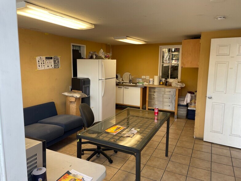 More Photos Of 721 Stockton Ave, San Jose Service For Lease