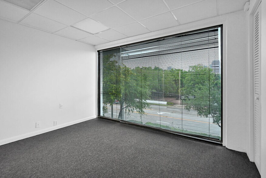 More Photos Of 150 E Davie Blvd, Fort Lauderdale Medical For Lease