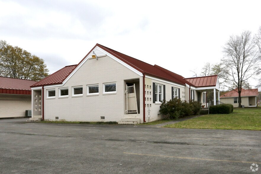 More Photos Of 1101 S Thornton Ave, Dalton Office For Sale