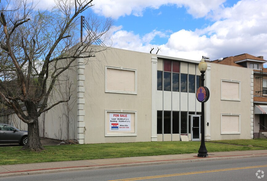 More Photos Of 1558 Washington St E, Charleston Light Manufacturing For Lease