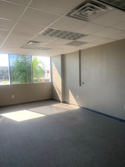 More Photos Of 3231 S Alameda St, Corpus Christi General Retail For Sale