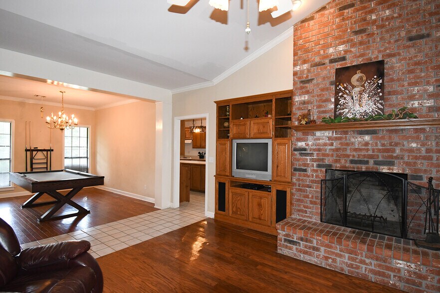 More Photos Of 7687 OK-10, Tahlequah Hospitality For Sale