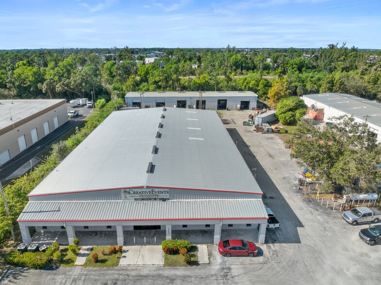Primary Photo Of 12090 Metro Pky, Fort Myers Warehouse For Lease