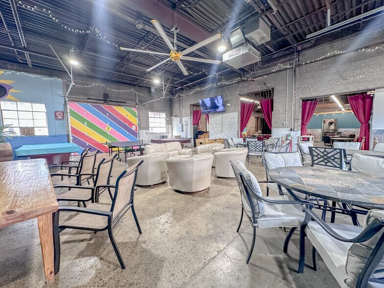 More Photos Of 215 E 2nd St, Bartlesville Auto Repair For Sale