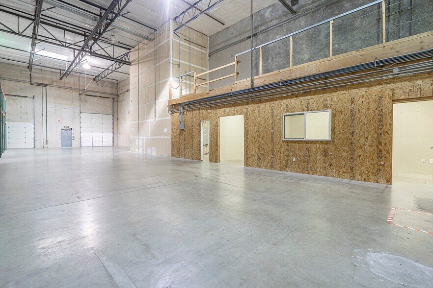 More Photos Of 5408 NE 88th St, Vancouver Warehouse For Sale