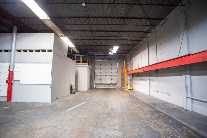 More Photos Of 1400 N Orange Blossom Trl, Orlando Warehouse For Sale