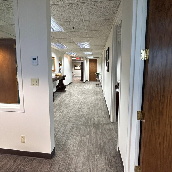 More Photos Of 7134 S Yale Ave, Tulsa Medical For Lease