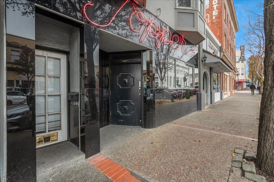 More Photos Of 249 Grand Ave, South San Francisco Storefront Retail Residential For Sale