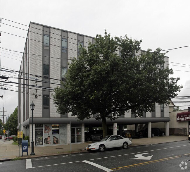 More Photos Of 2116 Merrick Ave, Merrick Medical For Lease