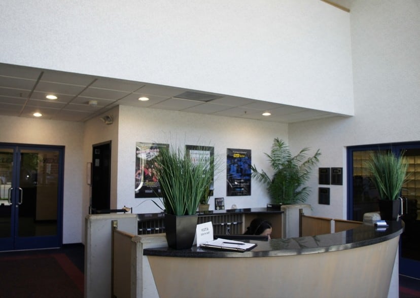 More Photos Of 1111 S Victory Blvd, Burbank Research And Development For Lease