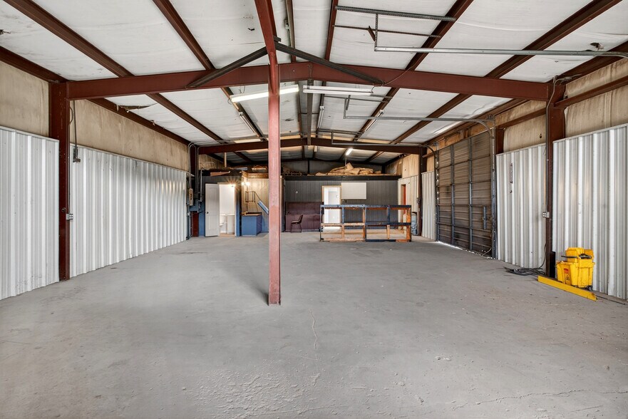 More Photos Of 2716 Judy Ave, Odessa Warehouse For Sale