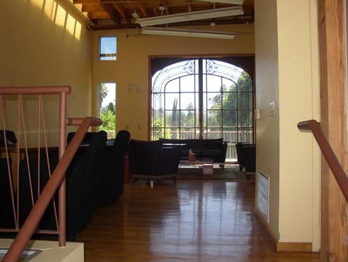 More Photos Of 15422 Ventura Blvd, Sherman Oaks Loft Creative Space For Lease