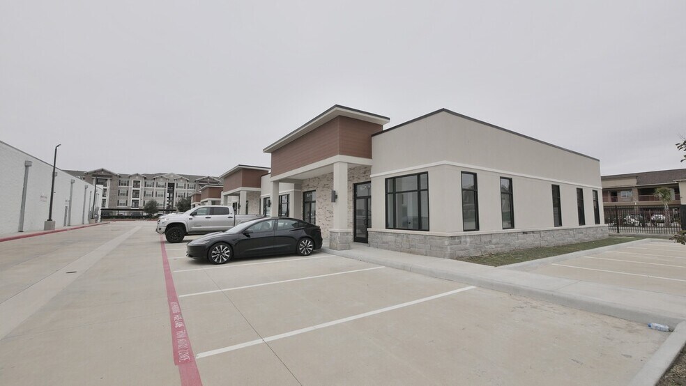 More Photos Of 23406 Kingsland Blvd, Katy Loft Creative Space For Lease