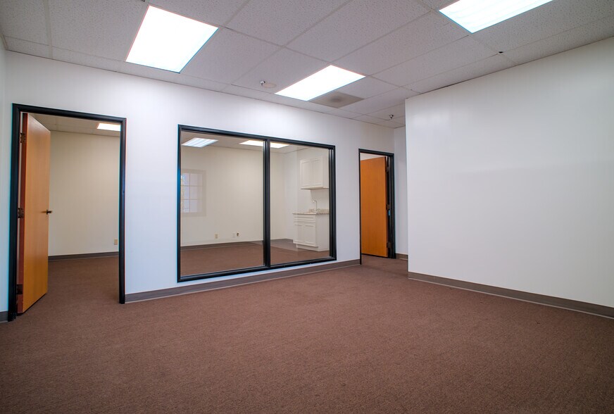 More Photos Of 1611 E 4th St, Santa Ana Loft Creative Space For Lease