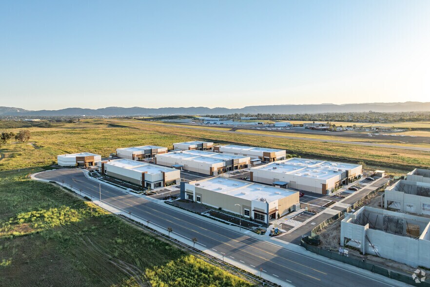 More Photos Of 37373 Industry Way, Murrieta Unknown For Lease