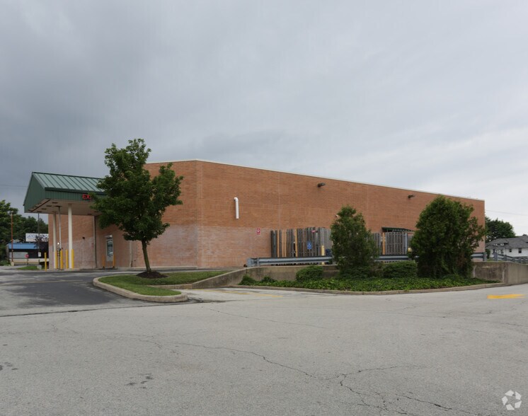 More Photos Of 2727 W Cheltenham Ave, Wyncote Drugstore For Lease