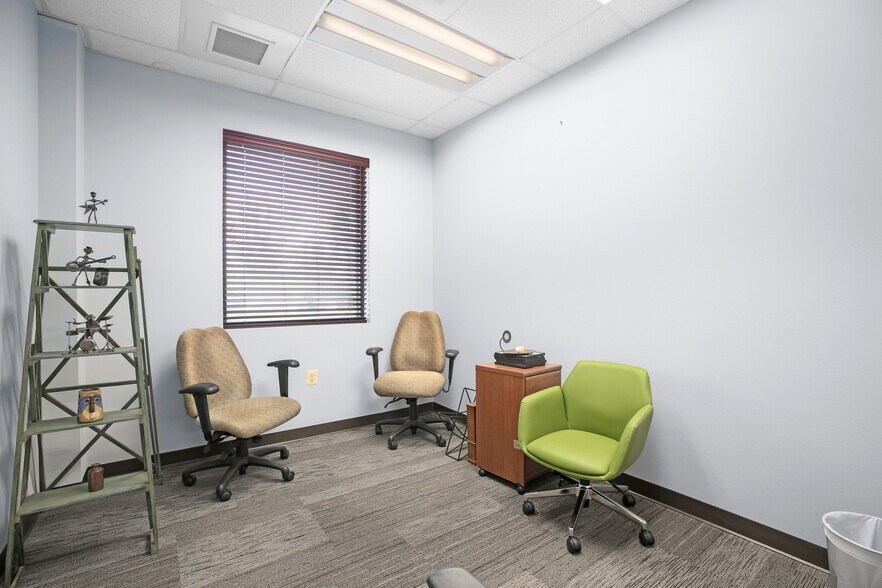 More Photos Of 2050 Gordon W Shelton Blvd, Fredericksburg Office For Lease