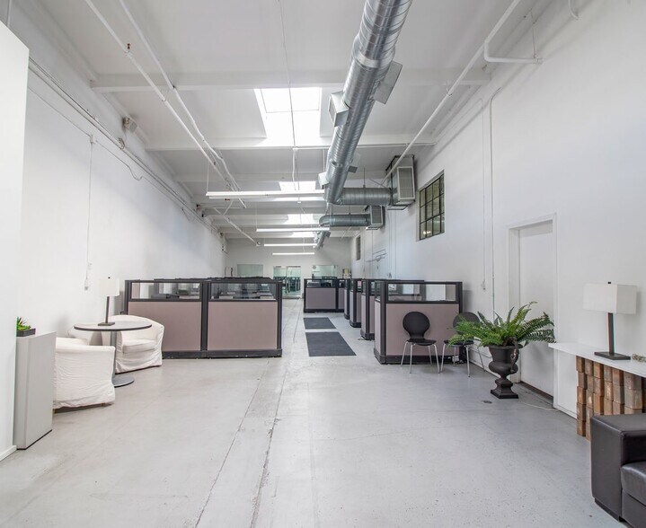 More Photos Of 504 E Alondra Blvd, Gardena Manufacturing For Sale