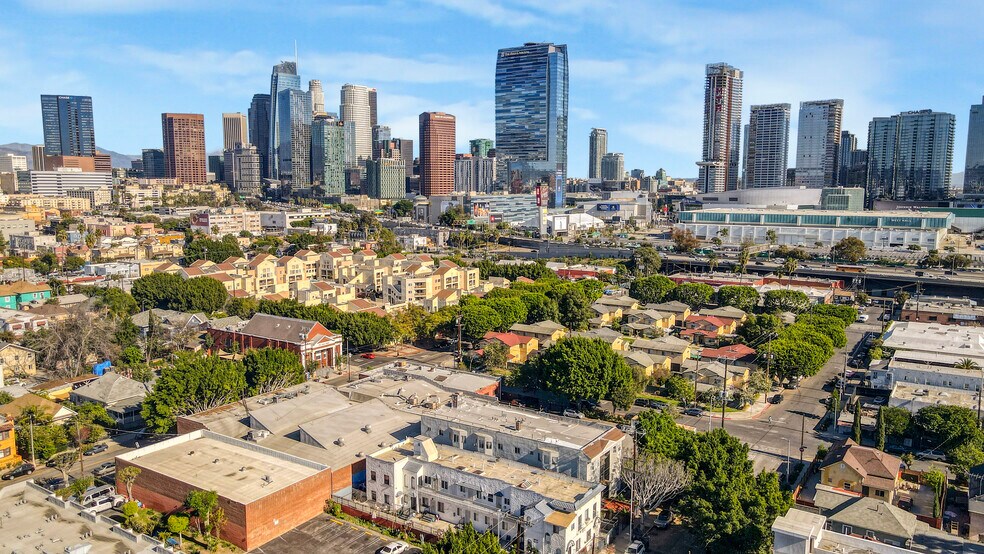 More Photos Of 1513 W 12th Pl, Los Angeles Apartments For Sale