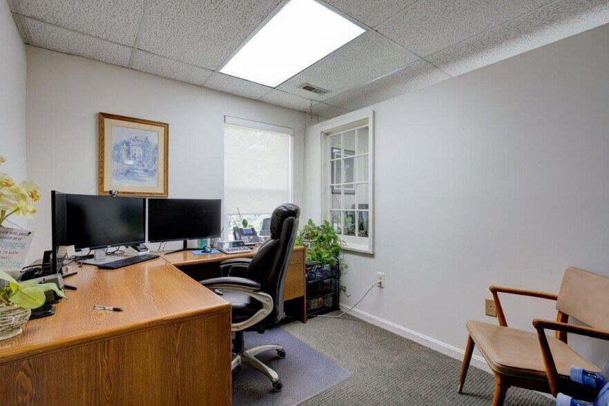 More Photos Of 11303-11327 Amherst Ave, Wheaton Office Residential For Sale