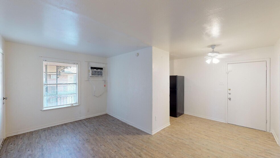 More Photos Of 722 N Marsalis Ave, Dallas Apartments For Sale