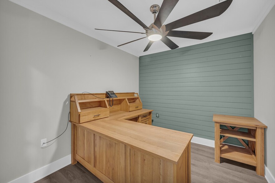 More Photos Of 399 S Elm St, Commerce Storefront For Sale