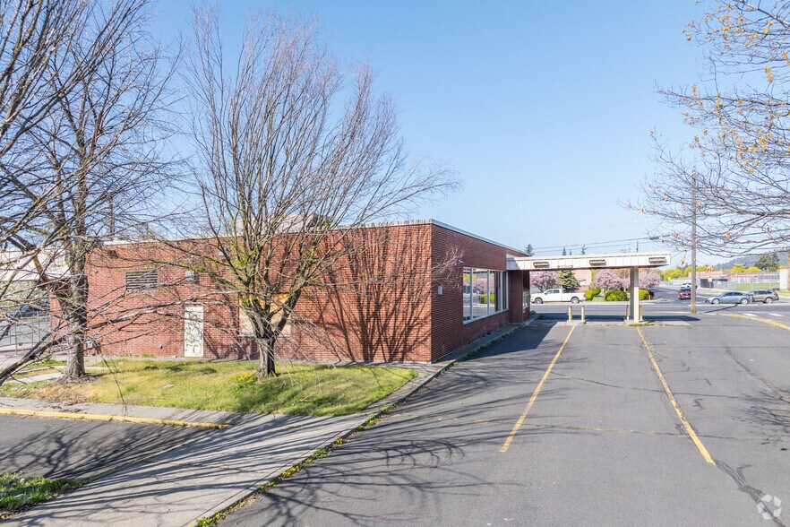 More Photos Of 2716 N Argonne Rd, Spokane Storefront Retail Office For Sale