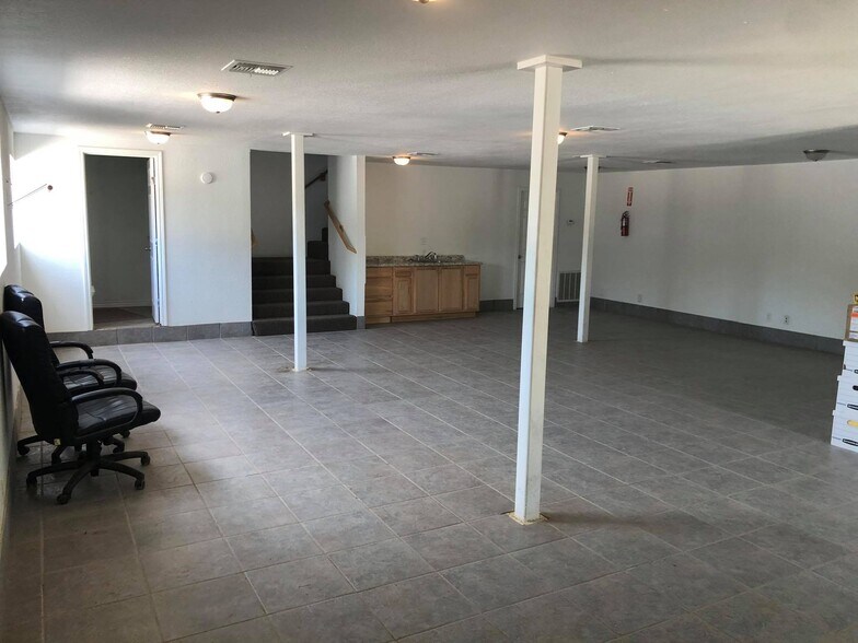 More Photos Of 12440 US Hwy 181 S, San Antonio Flex For Sale