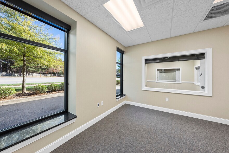 More Photos Of 701 Mutual Ct, Raleigh Office For Sale