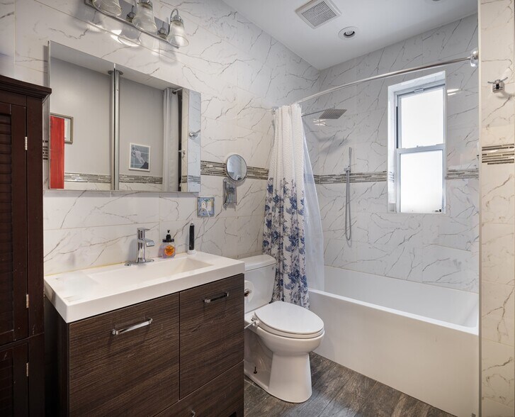 More Photos Of 1840 21st Dr, Astoria Multifamily For Sale