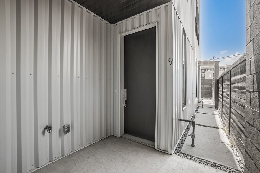 More Photos Of 4322 Roseland Ave, Dallas Apartments For Sale