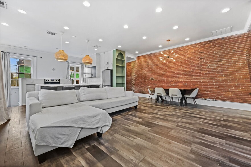 More Photos Of 49 Wall St, Norwalk Storefront Retail Office For Sale