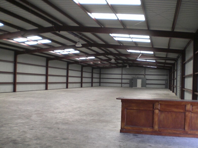 More Photos Of 12543 Perry Rd, Houston Warehouse For Sale