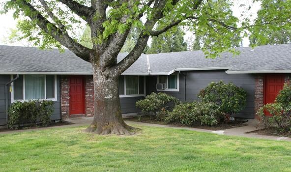 More Photos Of 211 SE Uglow St, Dallas Apartments For Sale