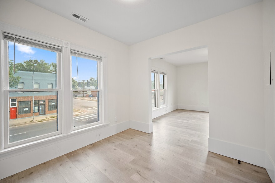 More Photos Of 1501 W Colorado Ave, Colorado Springs Storefront Retail Residential For Sale