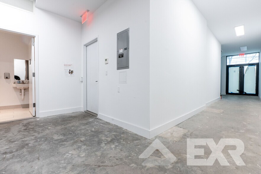 More Photos Of 2710 37th Ave, Long Island City Storefront Retail Residential For Lease