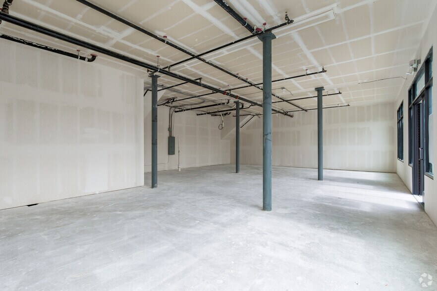 More Photos Of 2301 Market St, Oakland Storefront Retail Office For Sale