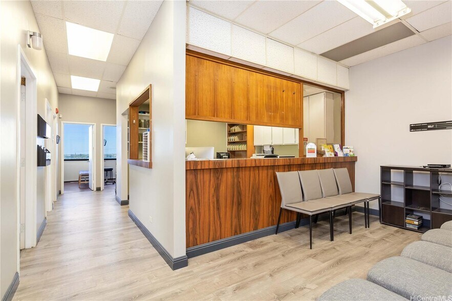 More Photos Of 99-128 Aiea Heights Dr, Aiea Medical For Lease