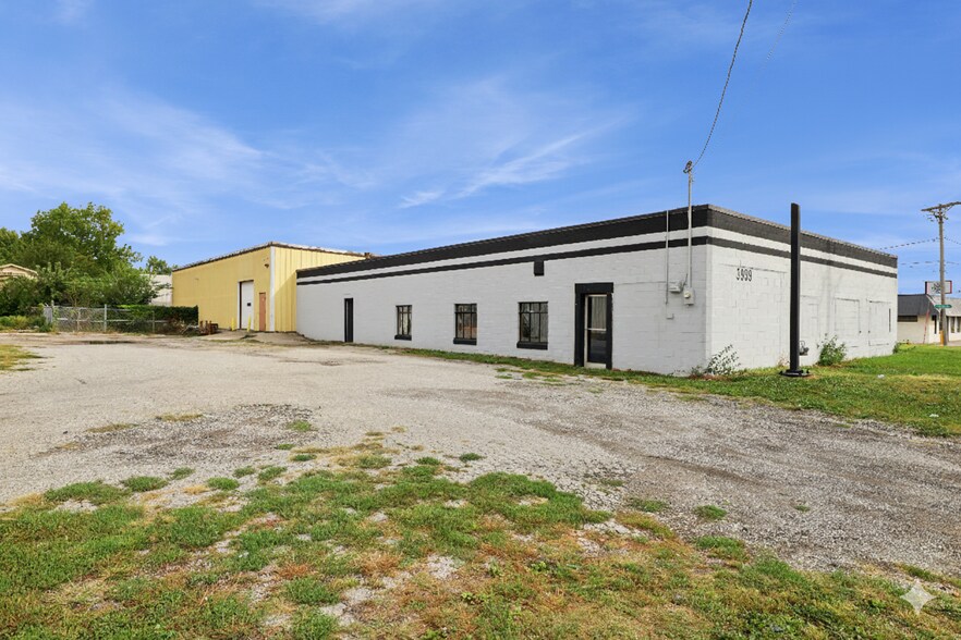 Primary Photo Of 3939 E 14th St, Des Moines Warehouse For Sale