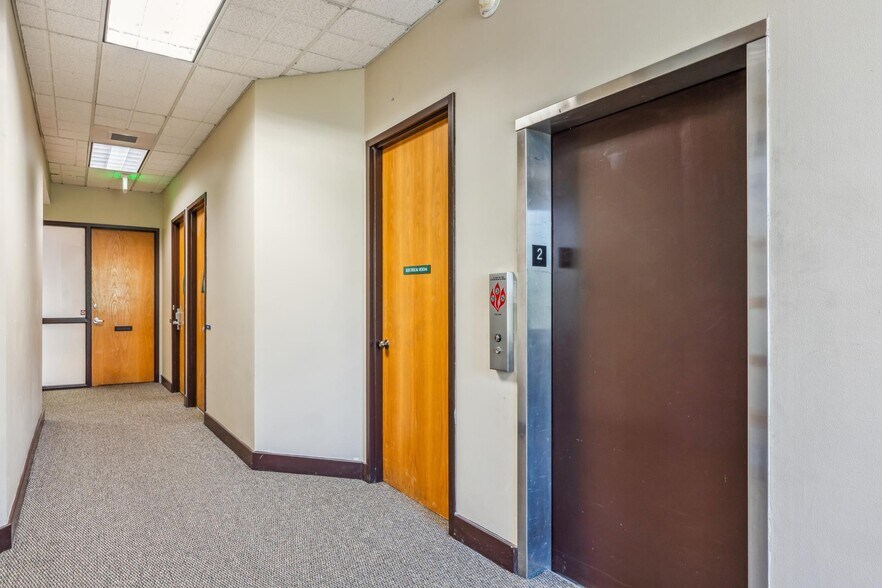 More Photos Of 1401 N Broadway, Walnut Creek Office For Lease