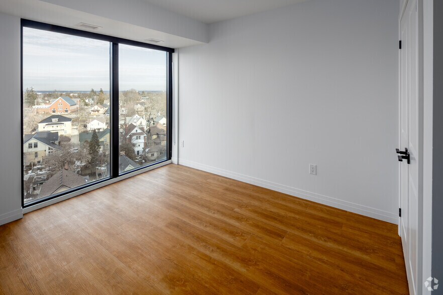 More Photos Of 66 Weber St E, Kitchener Apartments For Lease