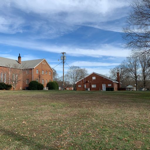 More Photos Of 830 Church St, Kings Mountain Religious Facility For Lease