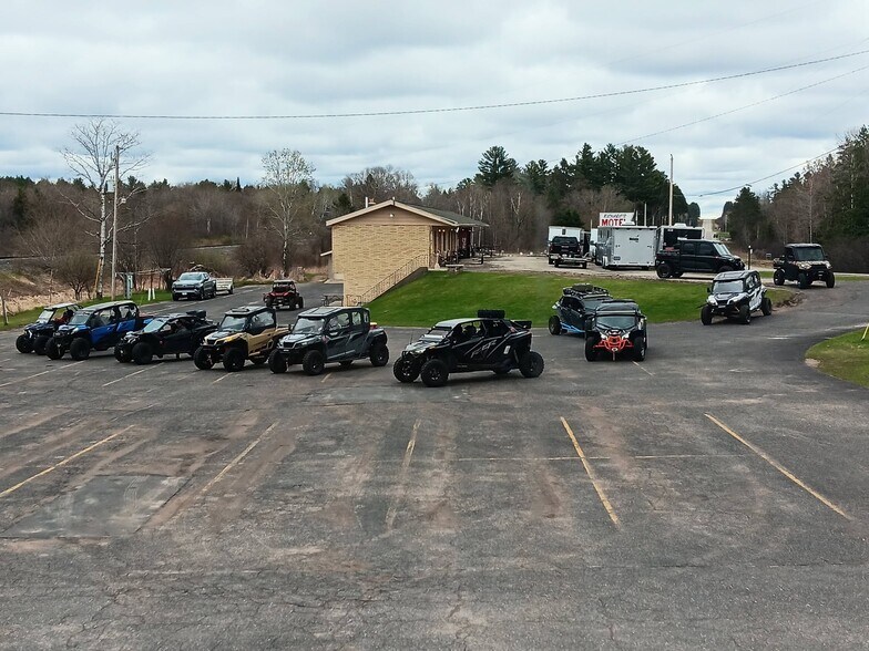 More Photos Of W11466 US Hwy 8, Dunbar Hotel For Sale
